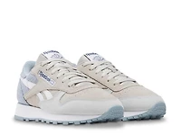 Classic Leather Sneaker