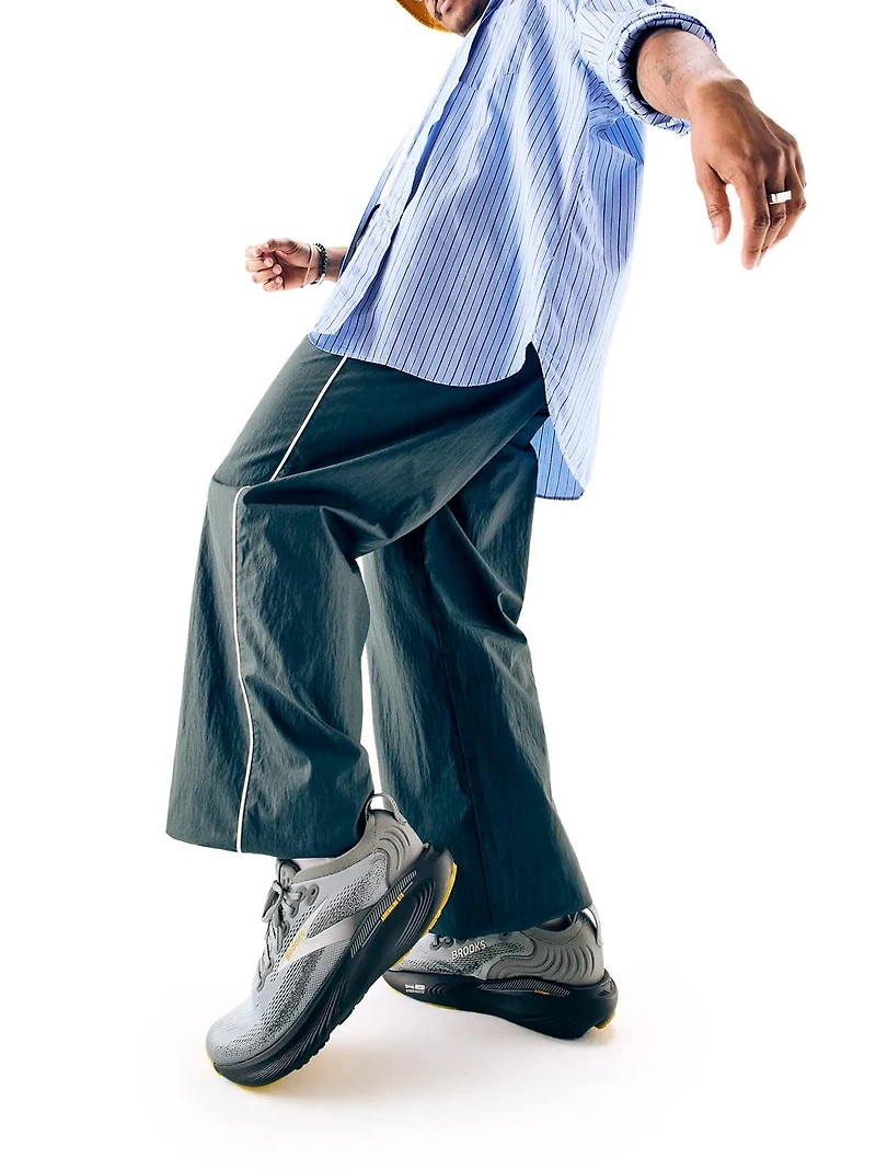 Adrenaline 25 Running Shoe - Men's