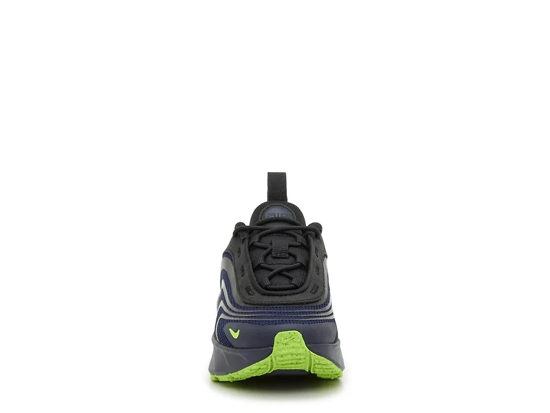 Air Max Fire Sneaker