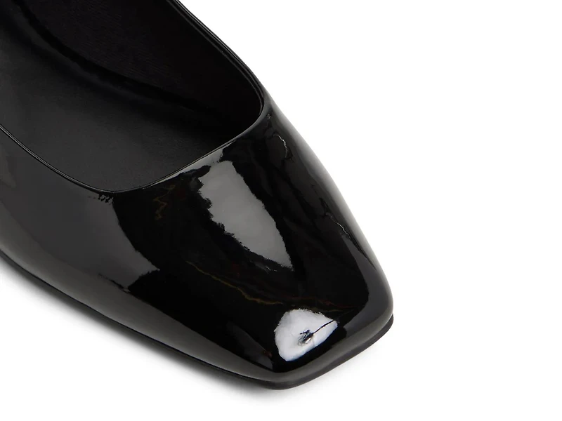 Kristyn Mary Jane Flat