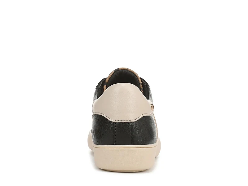 Medina Sneaker