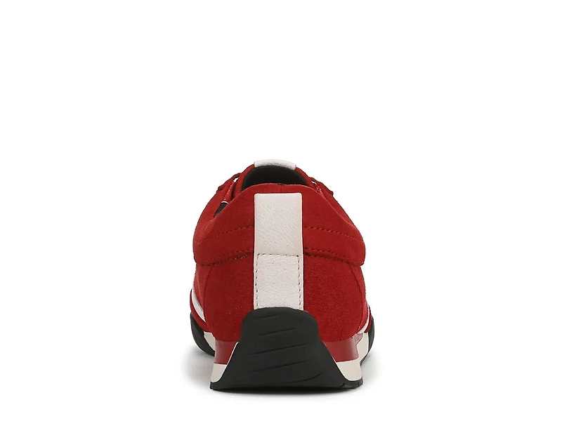 Tao Sneaker