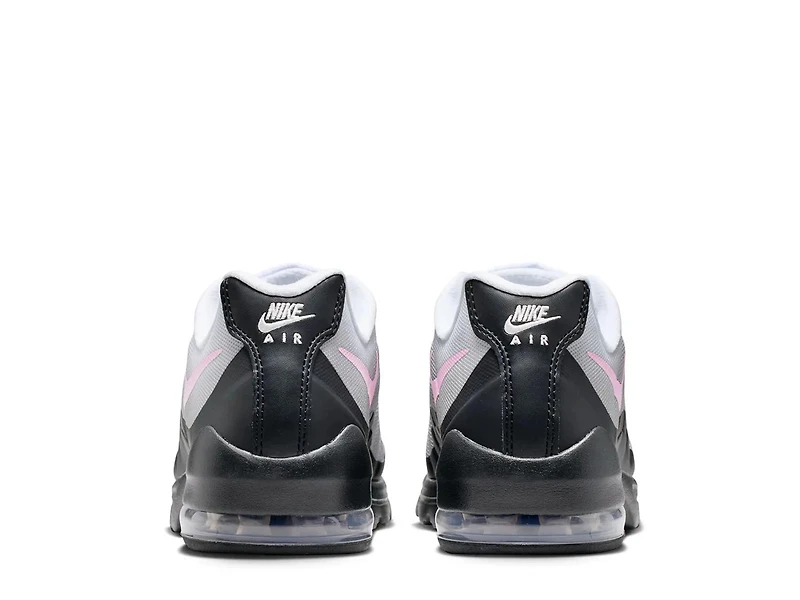 Air Max Invigor Sneaker