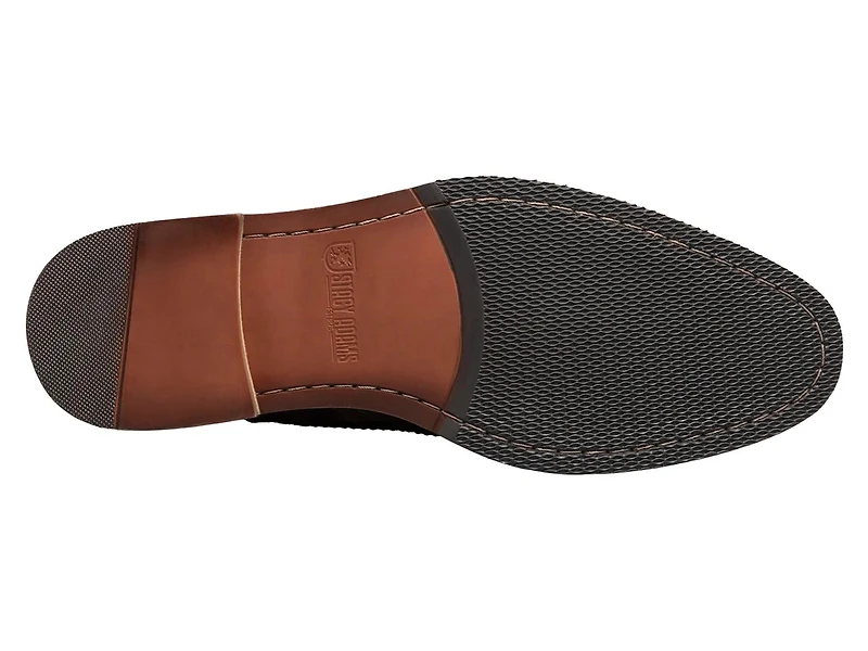 Finnegan Wingtip Boot