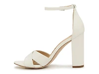 Yenna Sandal