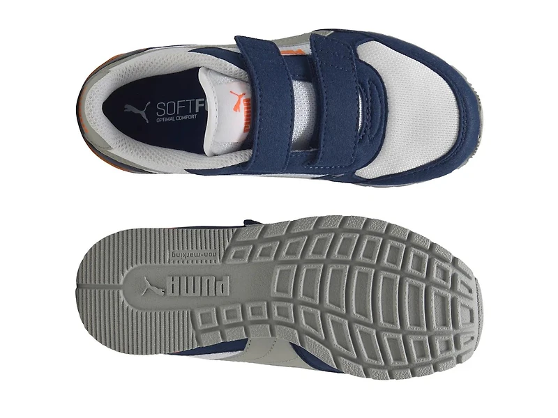 ST Runner v4 Sneaker