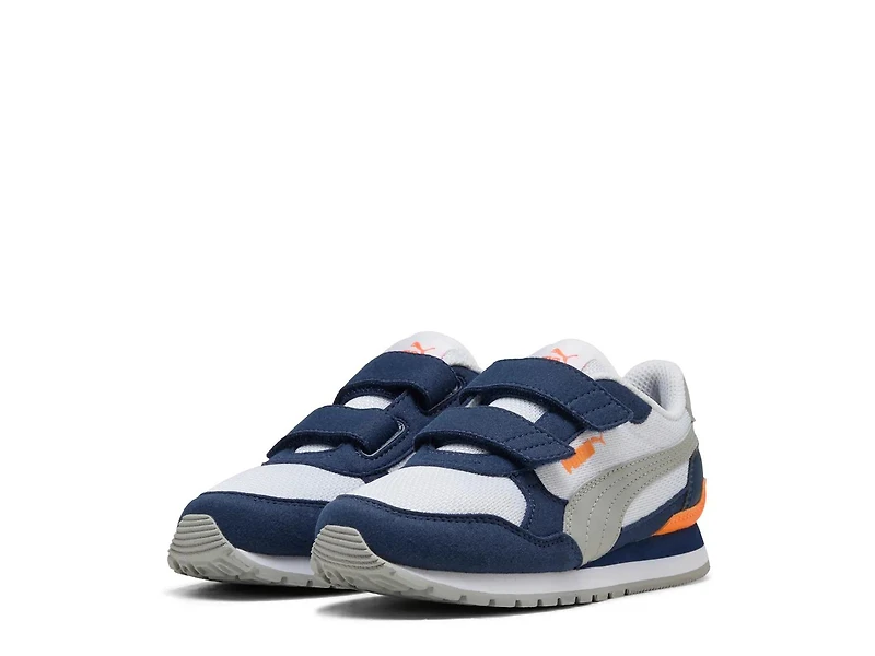 ST Runner v4 Sneaker