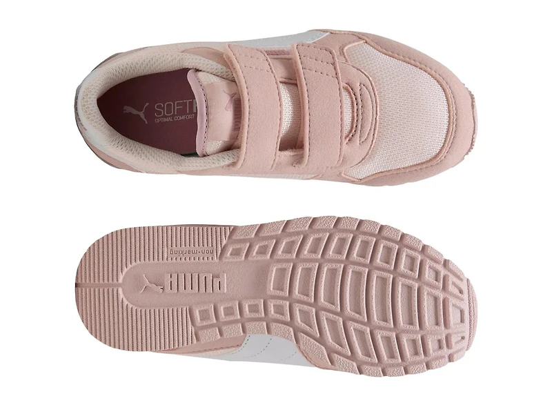 ST Runner v4 Sneaker