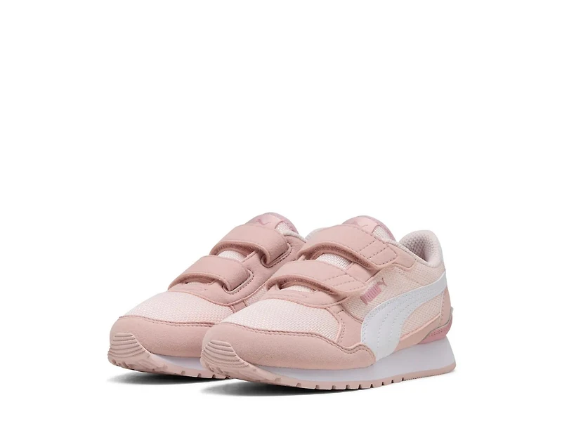 ST Runner v4 Sneaker