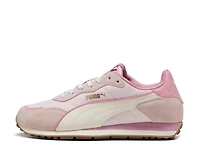 ST Miler Rose Sneaker