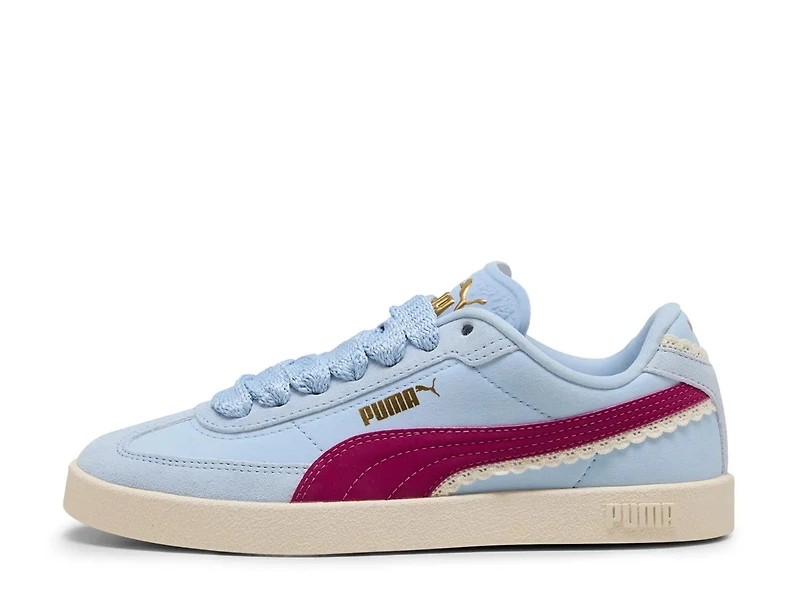 Club II Era Memories Sneaker