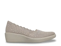 Relaxed Fit Newport Wedge Shimmer Ease Slip-On