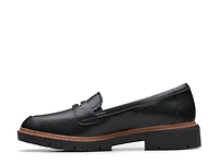 Westlynn Glow Loafer