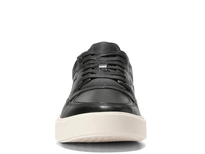 Grand Crosscourt Traveler Setshot Sneaker