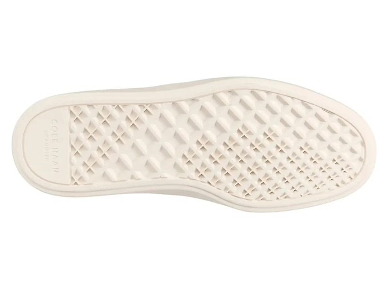 Grand Crosscourt Traveler Setshot Sneaker