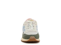 Delta Off Sneaker