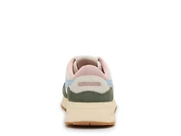 Delta Off Sneaker
