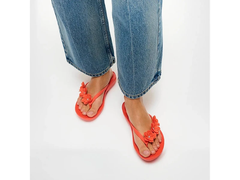 iQushion Flower Flip Flop