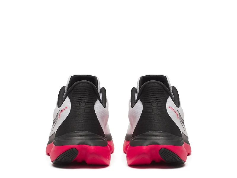 Kinvara 16 Running Shoe