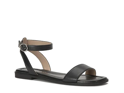 Novela Sandal