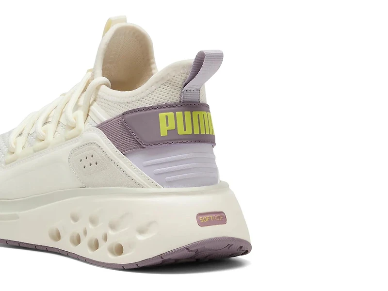 Softride Frequence Street Sneaker