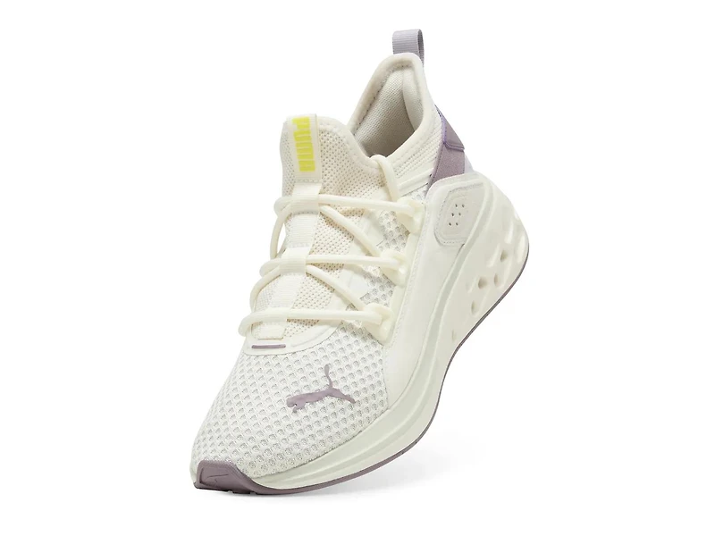 Softride Frequence Street Sneaker