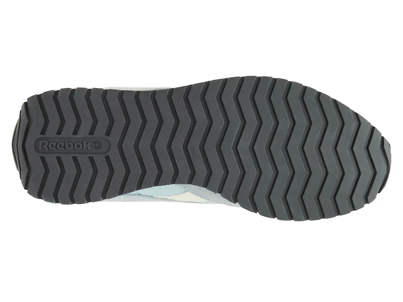 Classic AZ Sneaker