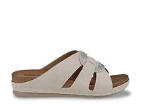 Betsy Sandal