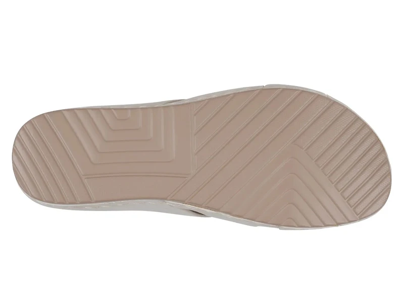 Betsy Sandal