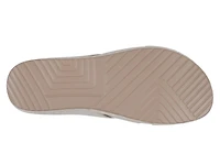 Betsy Sandal