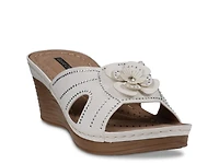 Fiora Wedge Sandal