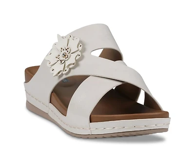 Nessie Sandal