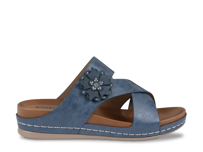 Nessie Sandal