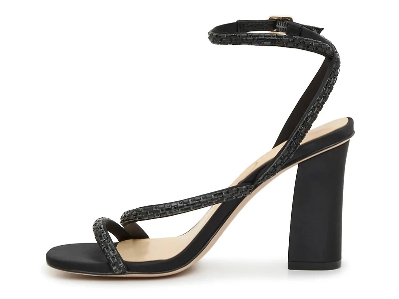 Yumie Sandal