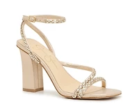 Yumie Sandal