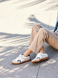 Tastic Sneaker- Women's