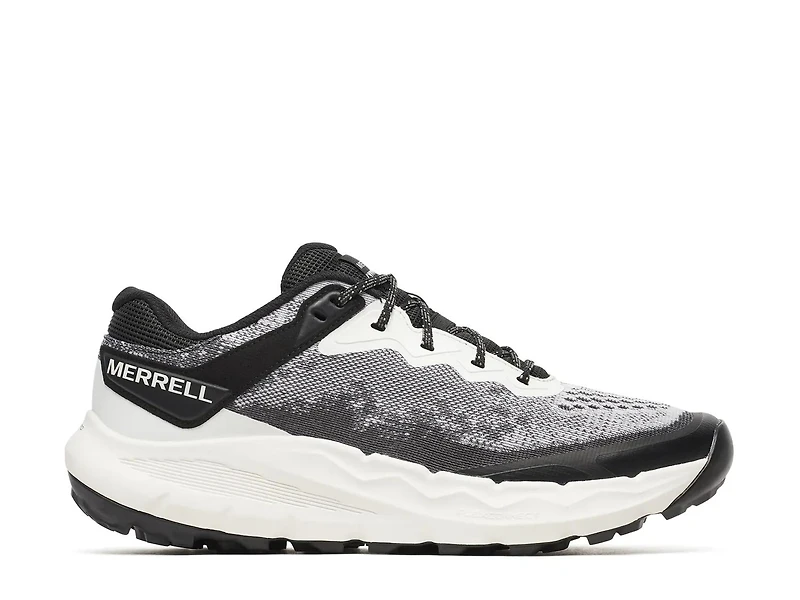 Nova 4 Trail Running Shoe