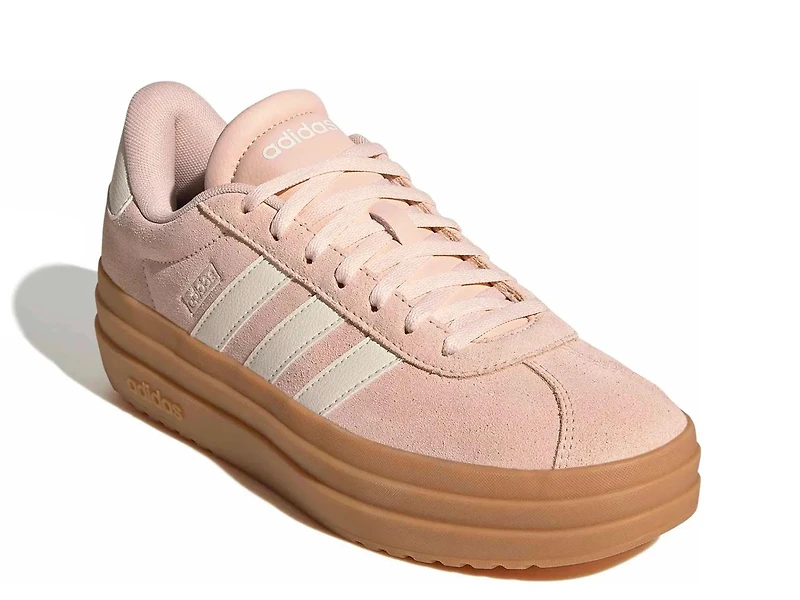 VL Court Bold Sneaker