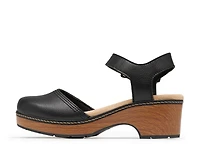 Paizlee Platform Clog