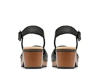 Paizlee Platform Clog