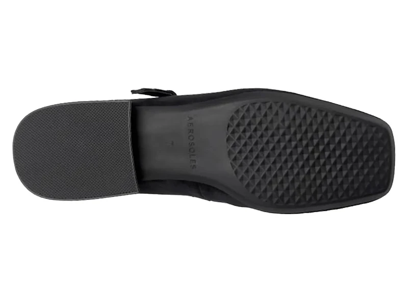 Isannah Mary Jane Flat