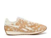 Classic AZ Sneaker - Women's