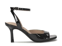 Ianna Sandal