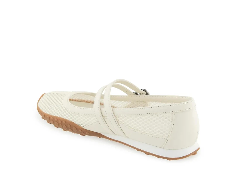 Violeta Mary Jane Sneaker