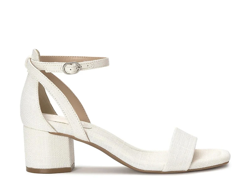 Maurra Sandal