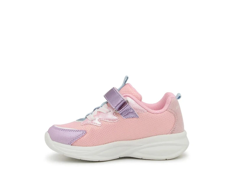 Dylan Sneaker