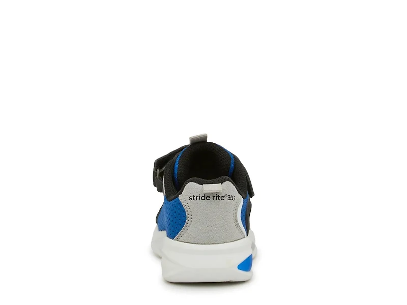 Dylan Sneaker