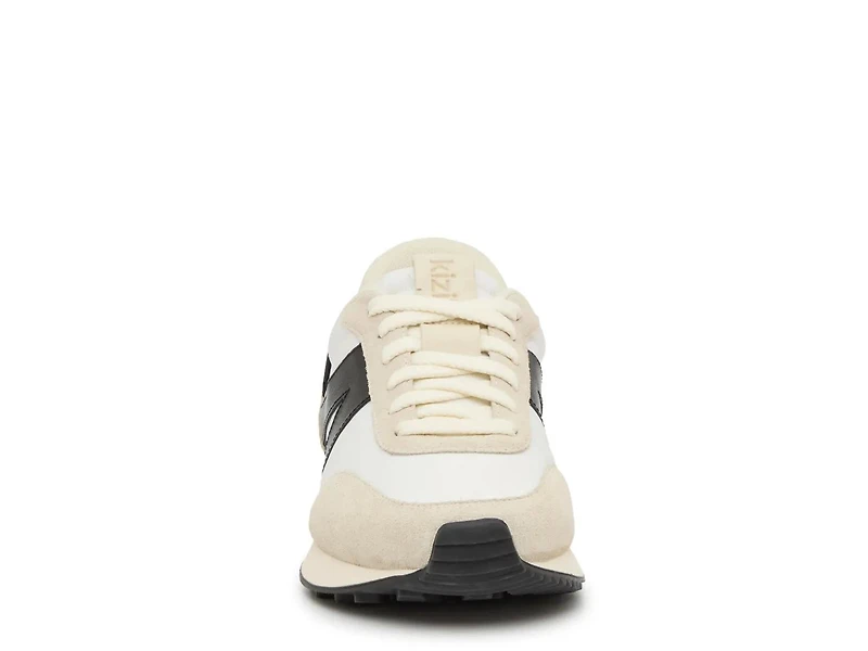Milan 2 Hands-Free Sneaker