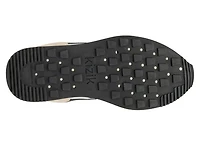 Milan 2 Hands-Free Sneaker