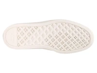 Grand Crosscourt Victor Sneaker